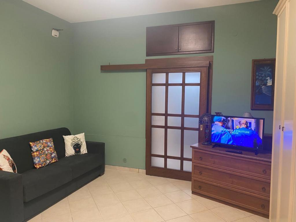 Vista Eolie Milazzo- Apartments מראה חיצוני תמונה