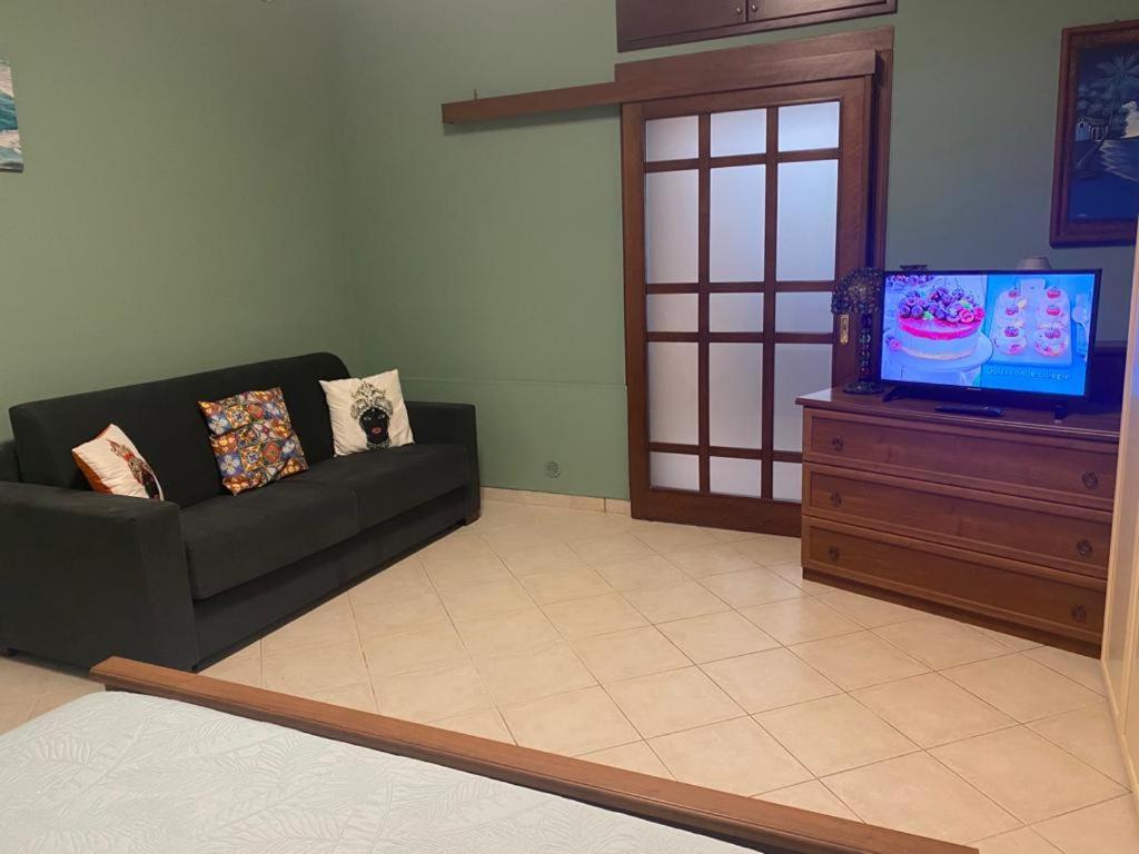 Vista Eolie Milazzo- Apartments מראה חיצוני תמונה