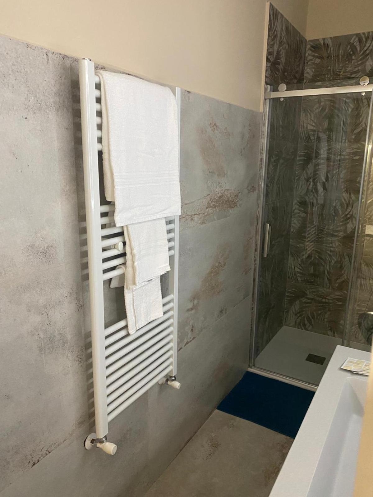 Vista Eolie Milazzo- Apartments מראה חיצוני תמונה